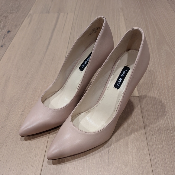 Nine West Nude Stiletto Heels - Picture 11 of 11